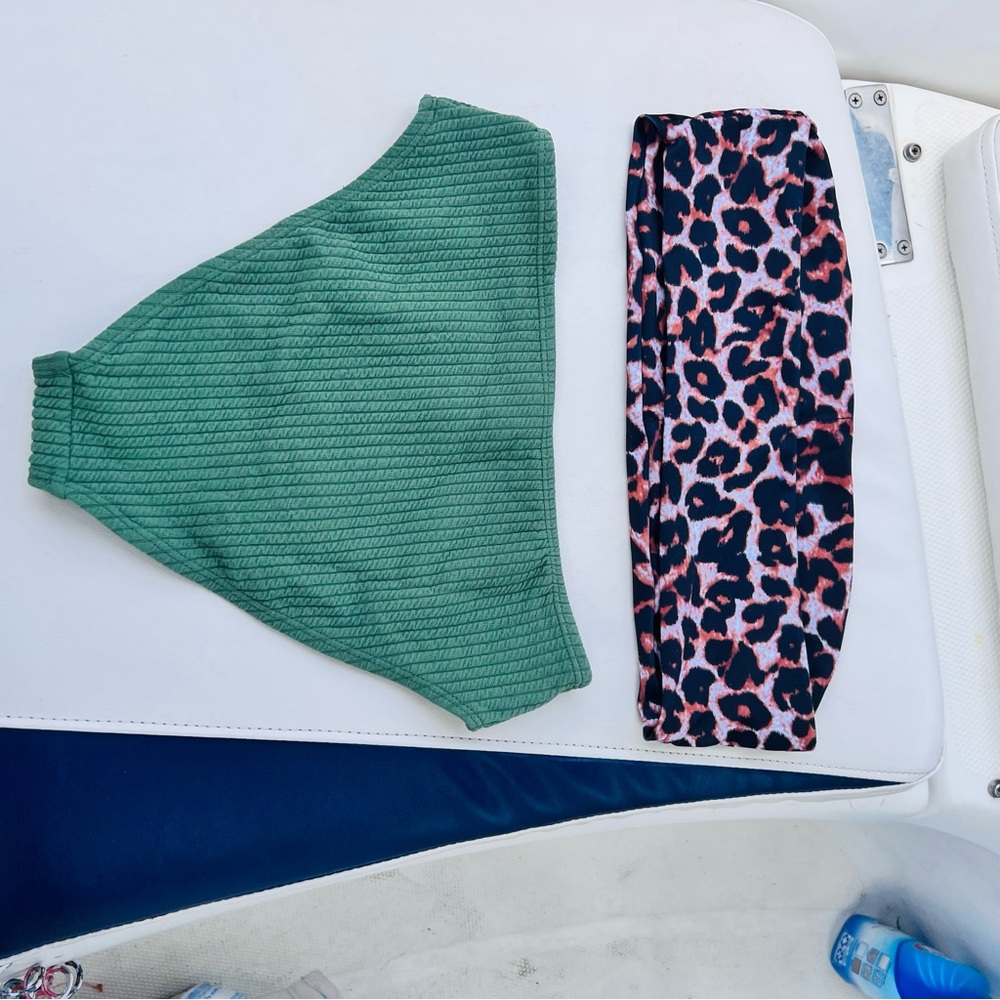 SHEIN Green Ribbed Bikini Set - Picture 2 of 15